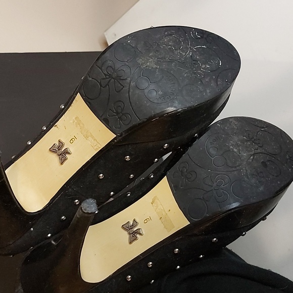 Dollhouse Heels with Ankle Chains - Picture 5 of 6